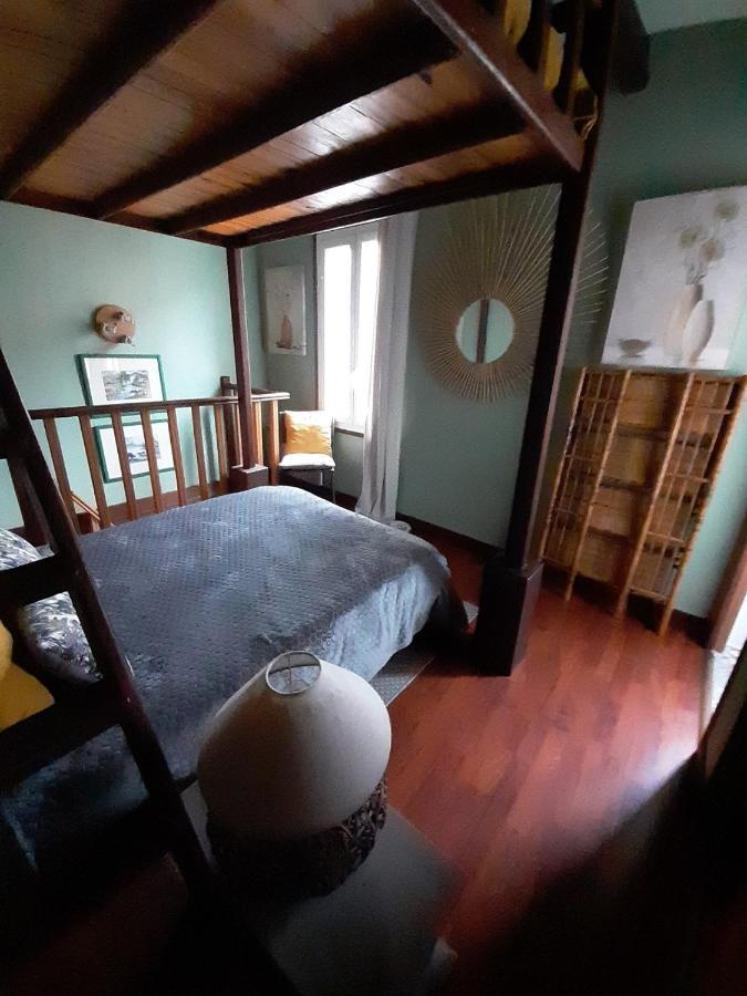 Joli petit loft dans échoppe pierre centre-ville Bordeaux Extérieur photo
